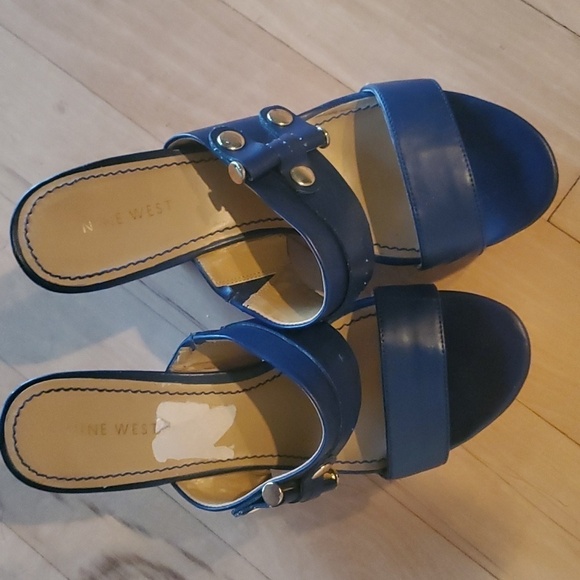 Nine West Navy Lara Striped ~4" Wedge Sz. 9 Sandal - Picture 3 of 13